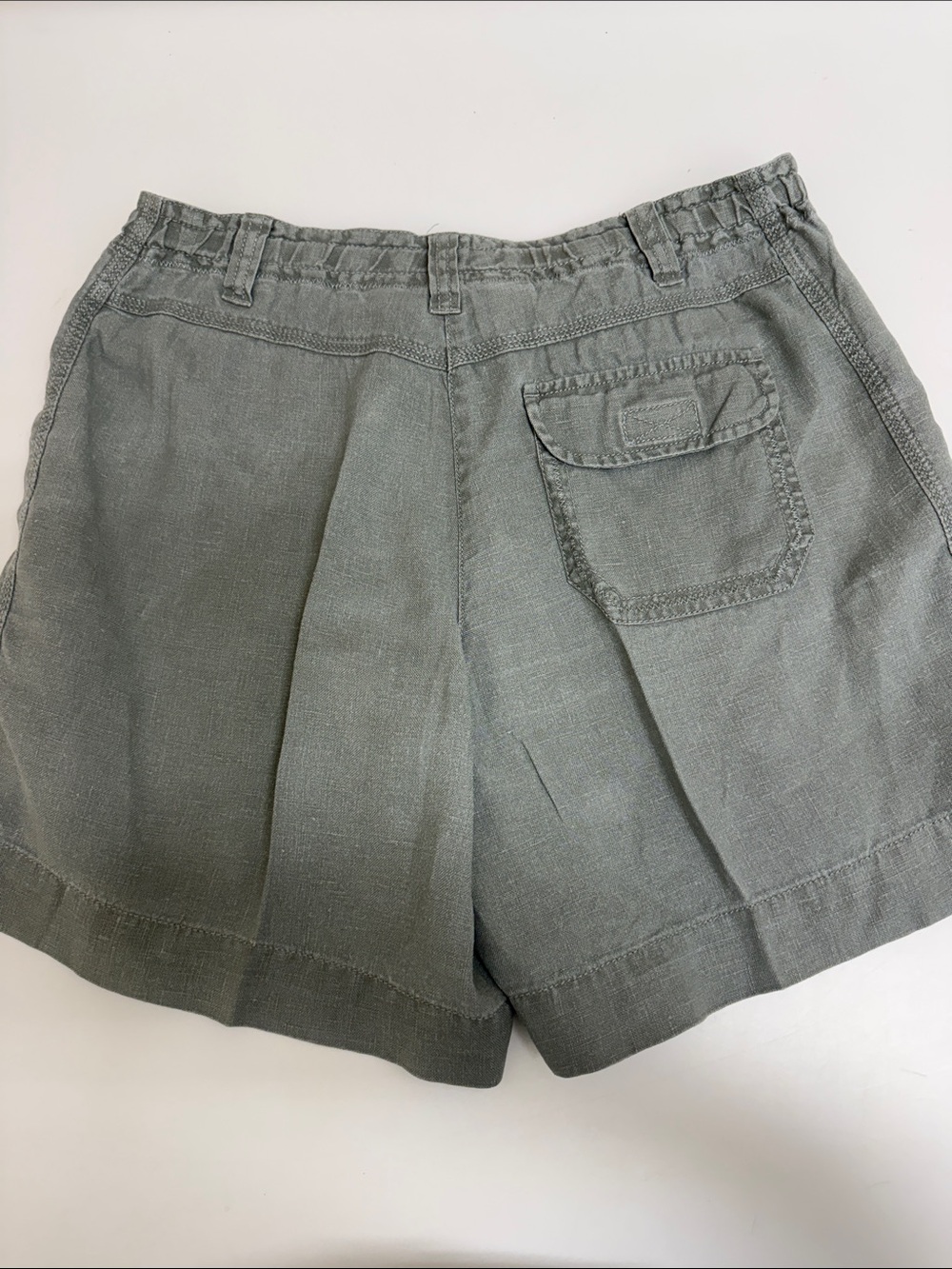 100% Linen J.Jill Women’s Drawstring Utility Shorts - Sage Green - Picture 4 of 7